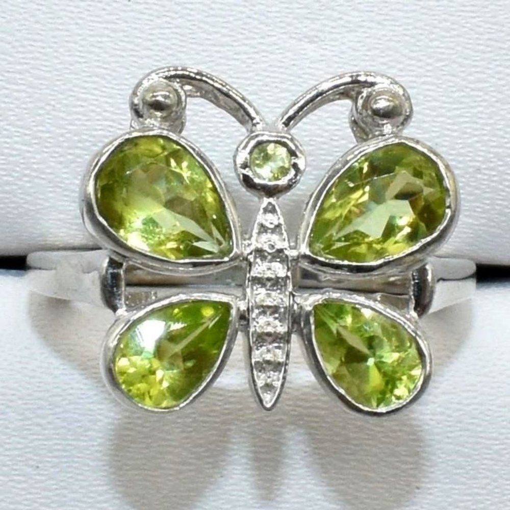Silver Peridot(3.3ct) Rhodium Plated Ring